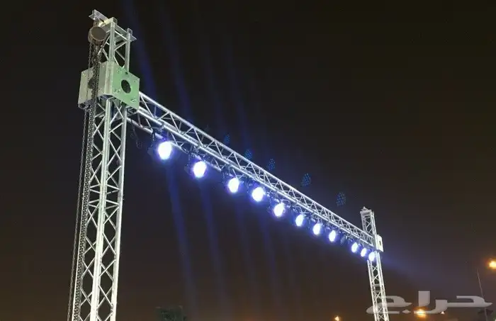 تاجير شاشات تراسات مسارح استيج خشب 2