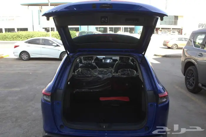 هوندا HR-V نص فل LX م2025 بأقل الاسعار 7