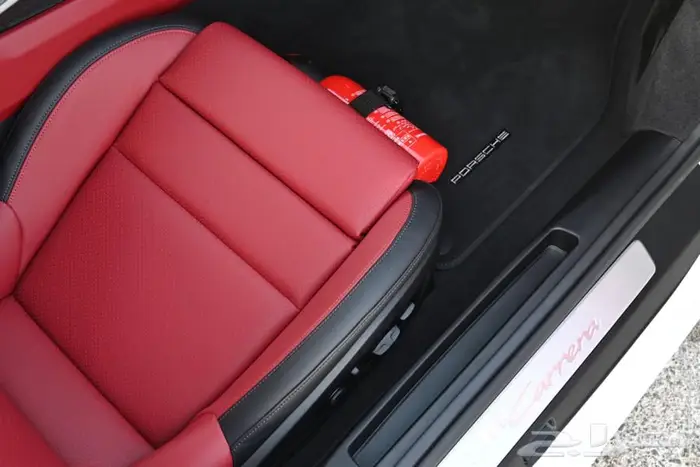 بورش 911 كاريرا 2025 مميزات عالية 27