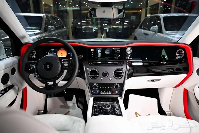 شركة لبريمي لسيارات رولز رويس كولينان 11