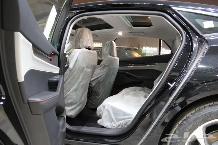 فورد تورس تيتانيوم فل كامل 2026 7