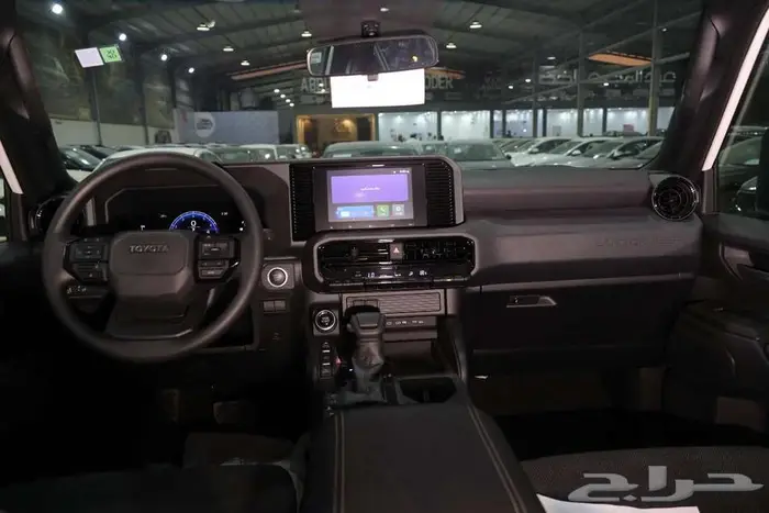 برادو 2024 اصفار ابيض ستاندر 12