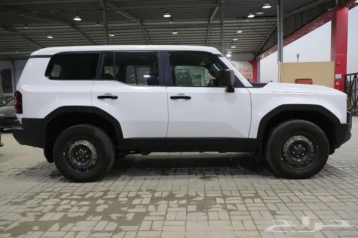 برادو 2024 اصفار ابيض ستاندر 4