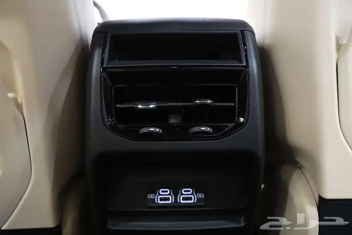 جراند شوروكي لايردو ستاندر 5 و 7 مقاعد 11