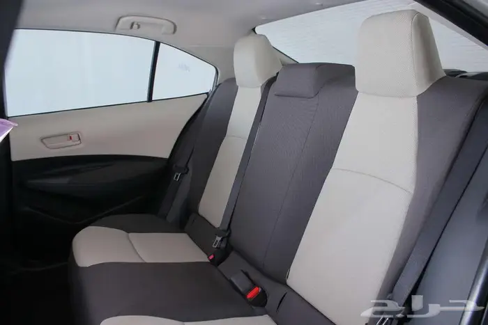 تويوتا كورولا 2025 استاندر محرك 2.0 9