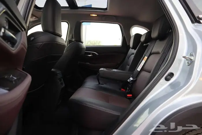 تويوتا اوربان كروز 2026 فل كامل 12