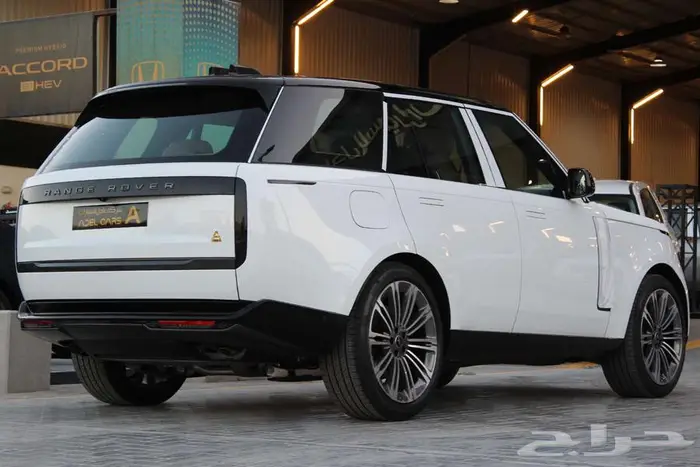 RANGEROVER Autobiography V8 2025 صيانة مجانية 60.000 كم 4