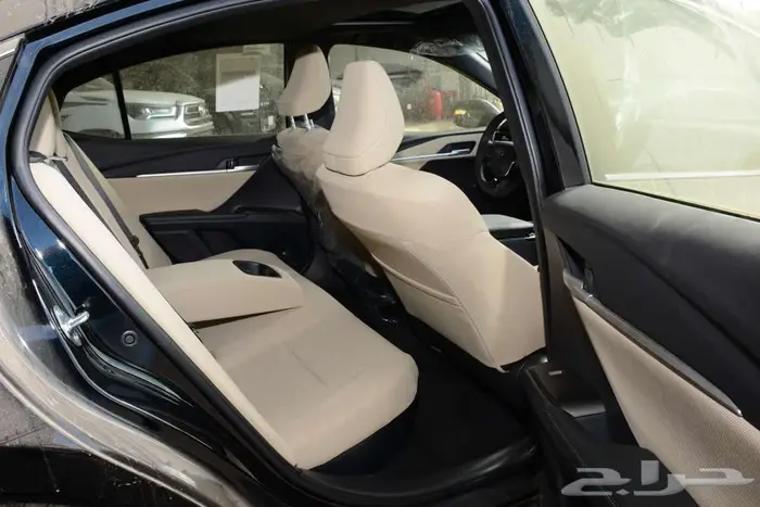 تويوتا كامرى 2025 E PLUS فتحة هايبرد بالنقد والتقسيط 4