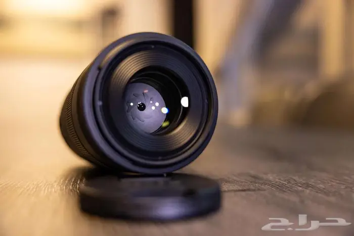 عدسة Canon RF 100mm f 2.8L Macro IS USM 4