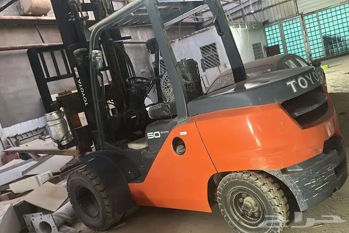 للبيع عدد 2 رافعة شوكية 5 طن 2020 نوع تويوتا ممتازة 0