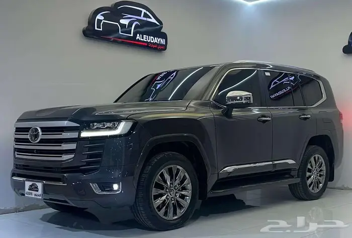 تويوتا لاند كروزر VX-R 2023 1