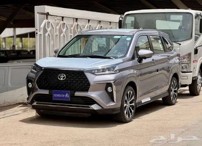 تويوتا فيلوز GLX 2025 ( بالنقد - التقسيط ) . 2