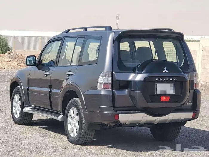 متسوبيشي باجيرو 2016 7