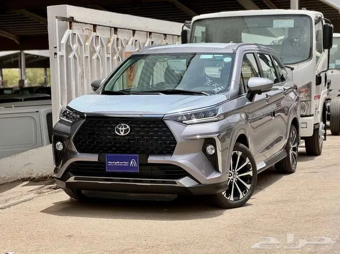 تويوتا فيلوز GLX 2025 ( بالنقد - التقسيط ) . 1