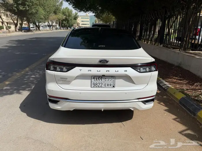 فورد توروس تتانيوم بانوراما أعلى فئة 2