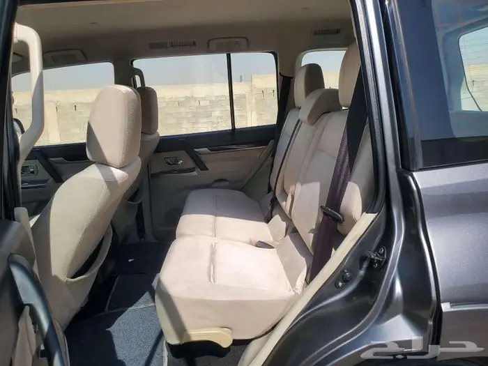 متسوبيشي باجيرو 2016 12