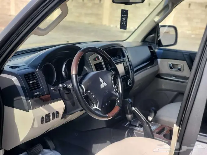 متسوبيشي باجيرو 2016 9