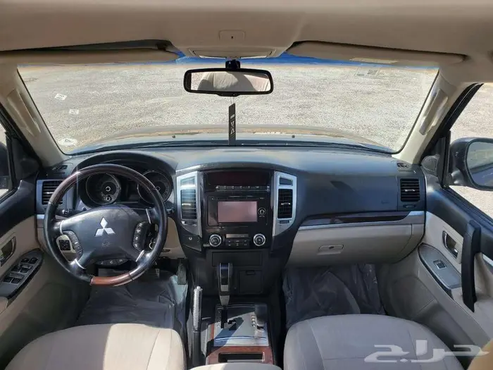 متسوبيشي باجيرو 2016 11