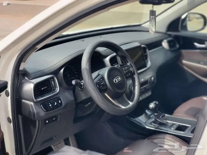 كيا سورنتو 2016 12