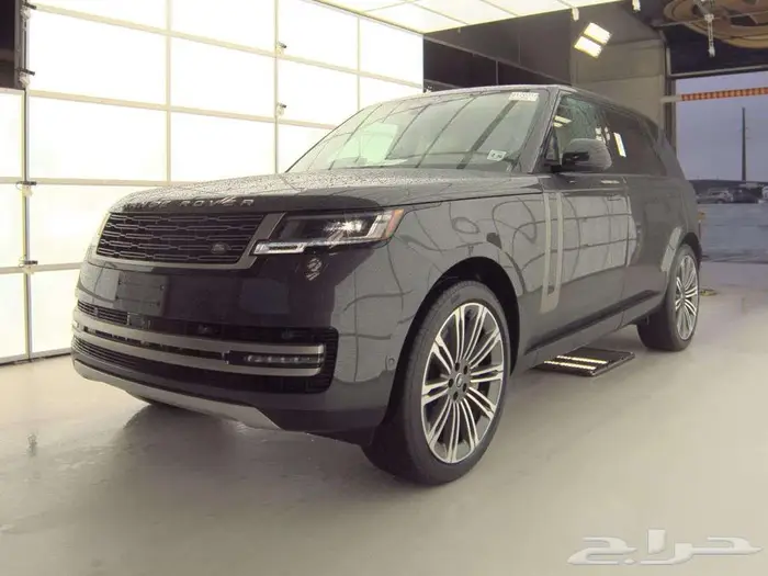 2025 Land Rover Range Rover SE LWB w 7-Passenger Seating 0