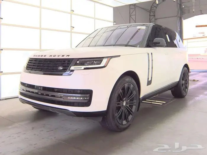 2023 Land Rover Range Rover SE 0