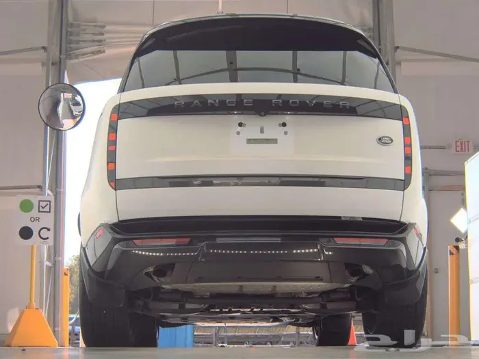 2023 Land Rover Range Rover SE 5