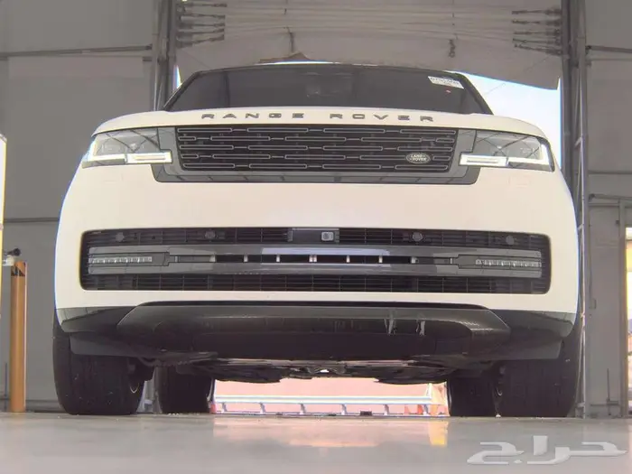 2023 Land Rover Range Rover SE 4