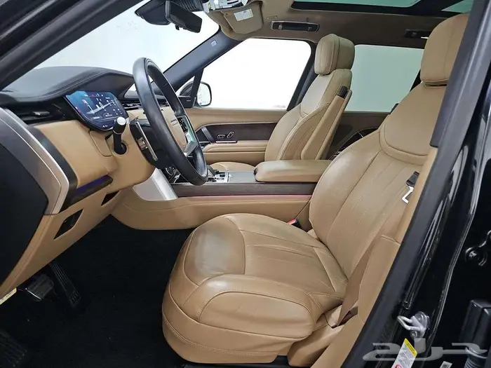 2023 Land Rover Range Rover SE عرض مميز 7