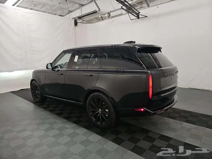 2023 Land Rover Range Rover SE عرض مميز 5
