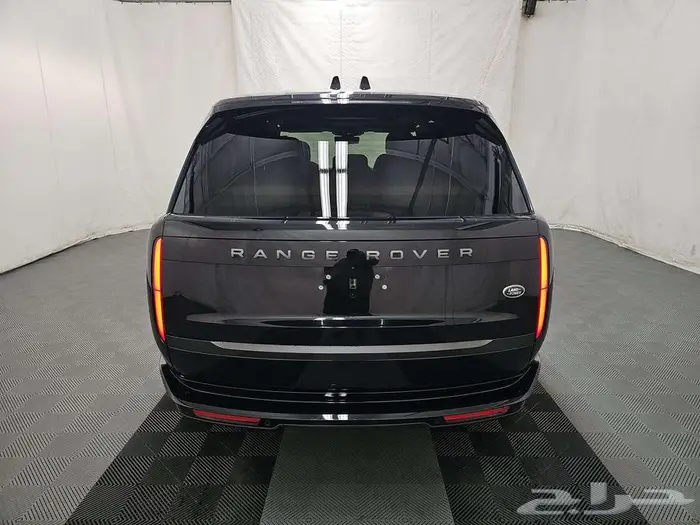 2023 Land Rover Range Rover SE عرض مميز 4