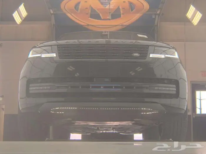 2025 Land Rover Range Rover SE 8