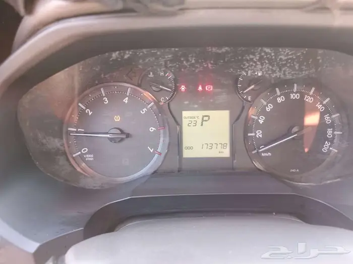 برادو 2018 نظيف للبيع 8