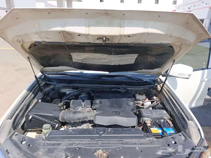 برادو 2018 نظيف للبيع 18