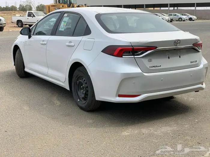 تويوتا كورولا 2.0 ستاندر 7