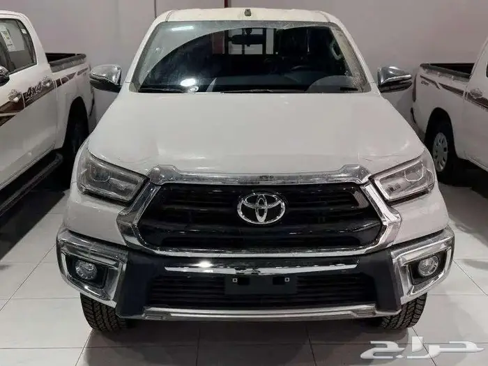 هايلوكس غمارتين اوتوماتيك بنزين فل كامل بريمي 2025 مفتاح 0