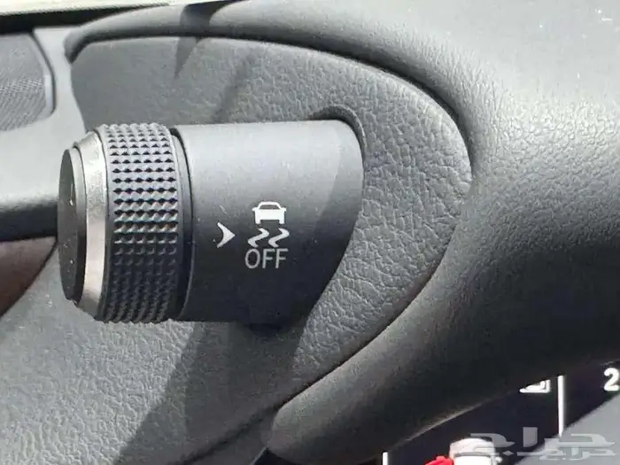 لكزس ES 350 بريمي CC بانوراما بروجيكتر 2025 اللون ابيض 21