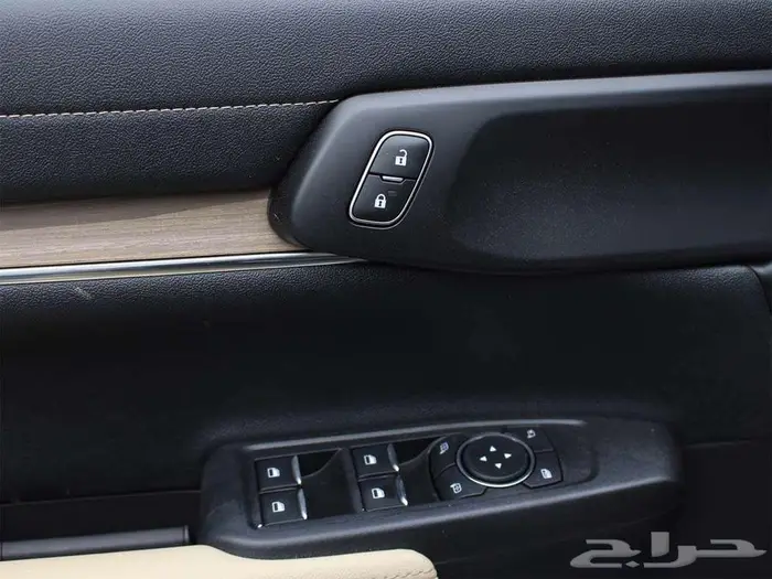 فورد ايفرست XLT (نصف فل )2025 14