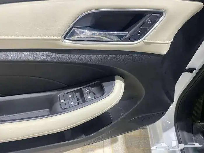 ام جي 5 الشكل القديم موديل 2025 أبيض -فضى -أسود 16