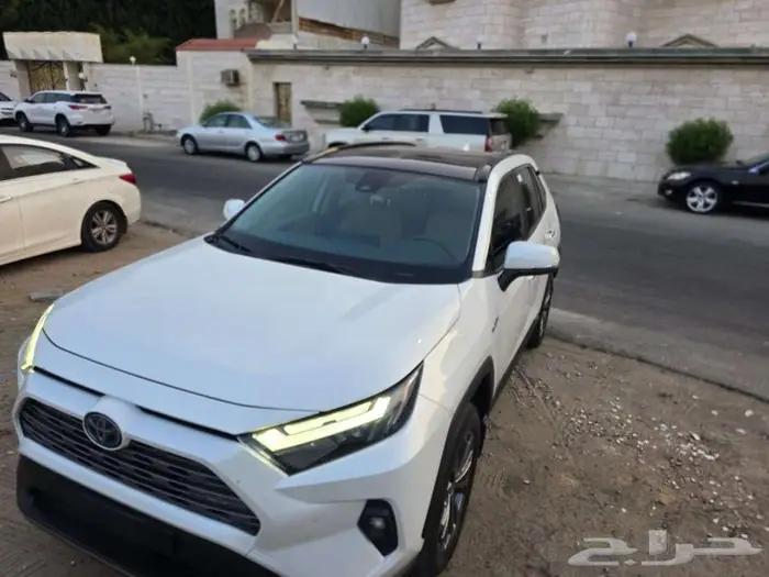 Toyota Rav4 2024 Limited Full Option Hybrid 6