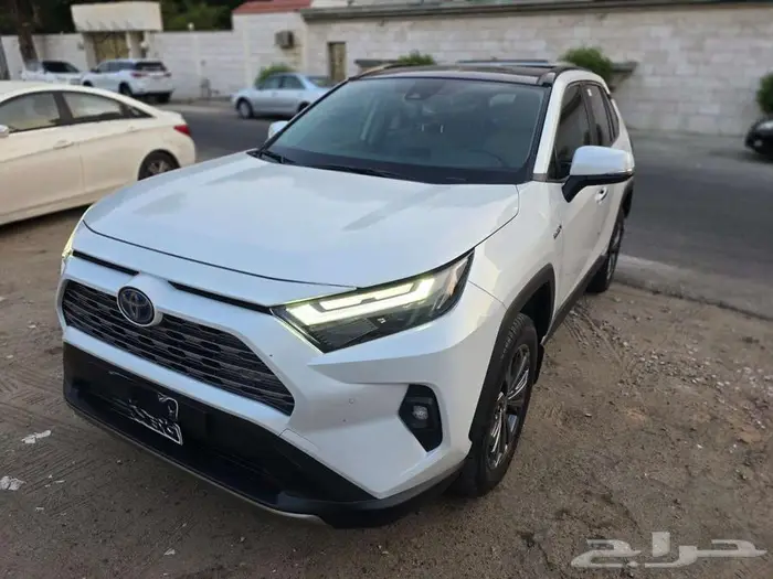 Toyota Rav4 2024 Limited Full Option Hybrid 2