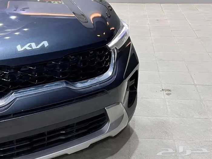 كيا سونيت ستاندر مطور 2024 متوفر ابيض و فضي 3