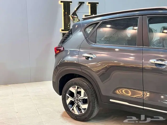 كيا سونيت ستاندر مطور 2024 متوفر ابيض و فضي 5