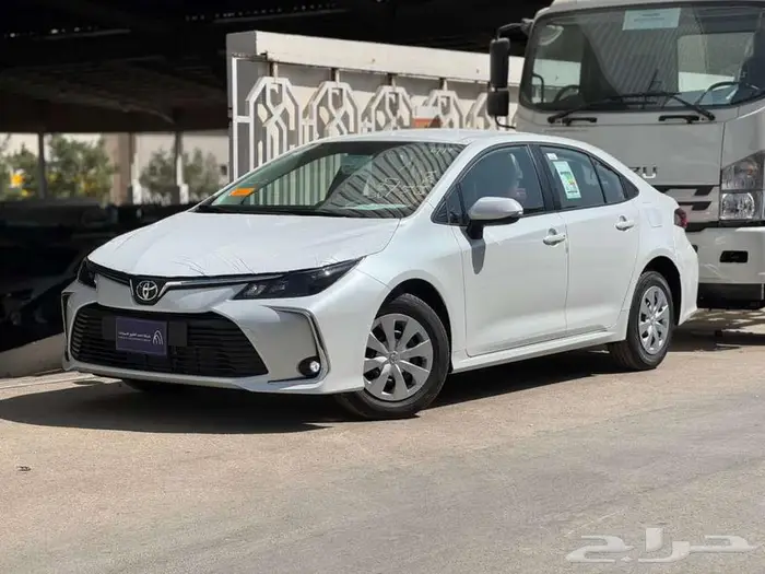 كورولا 2025   فئات XLI 2.0 و 1.5 بجميع أنواعها 4