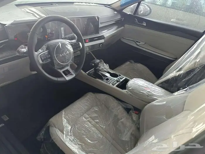 كيا K5 نص فل بانوراما جلد موديل 2026 عروض نهاية العام 10