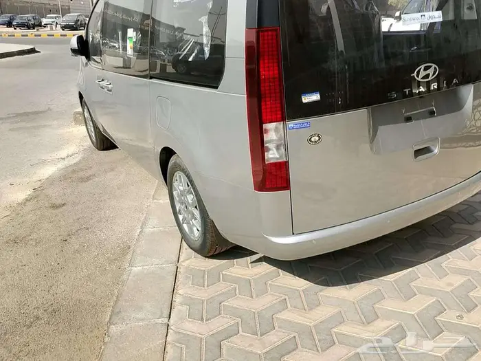 هيونداي ستاريا 2.2 ديزل موديل 2025 8