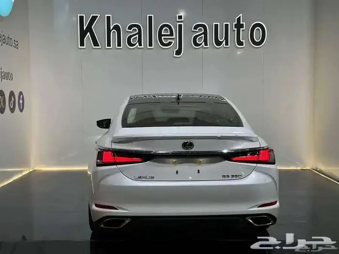 لكزس ES 350 CC موديل 2025 17
