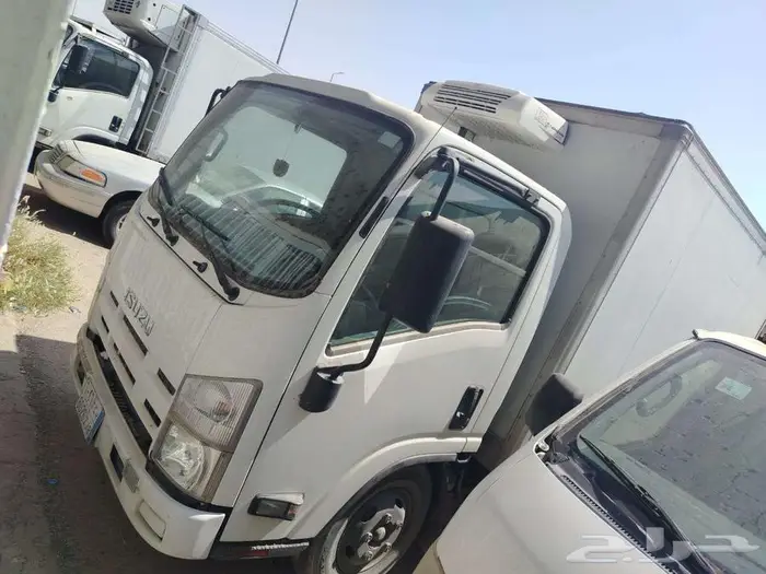 ايسوزو ديانا2016 ثلاجه نظيف بودي ومحركات وكاله ب 72.000ريال 4