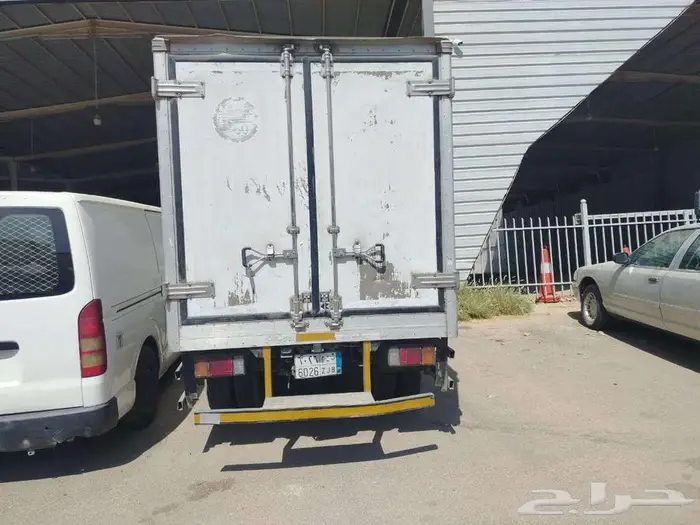 ايسوزو ديانا2016 ثلاجه نظيف بودي ومحركات وكاله ب 72.000ريال 12