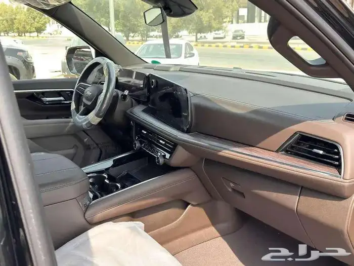 شيفورليه تاهو 2025-LS-عروض للكاش والتمويل عازل مجانى 6