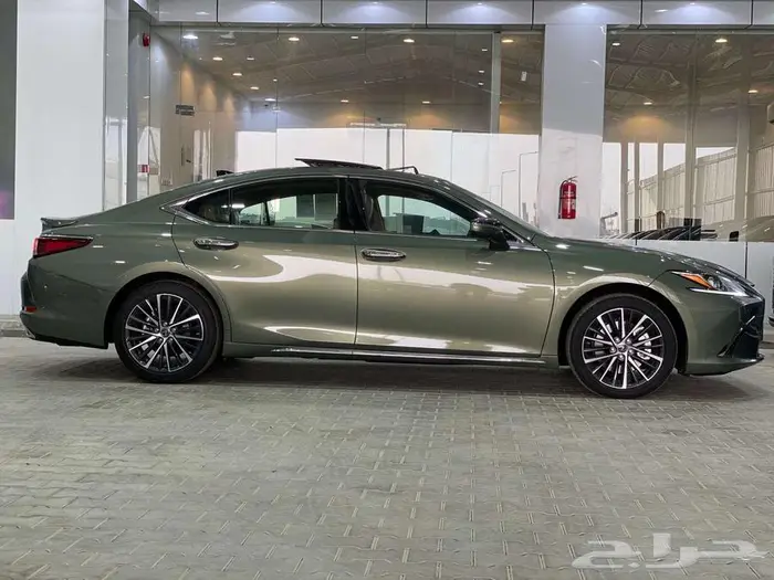 لكزس ES 350 CC بانوراما 2025 - خليجي 3